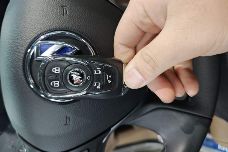 Used Buick GL8 2020 ES Land Cruiser 653T Luxury Model
