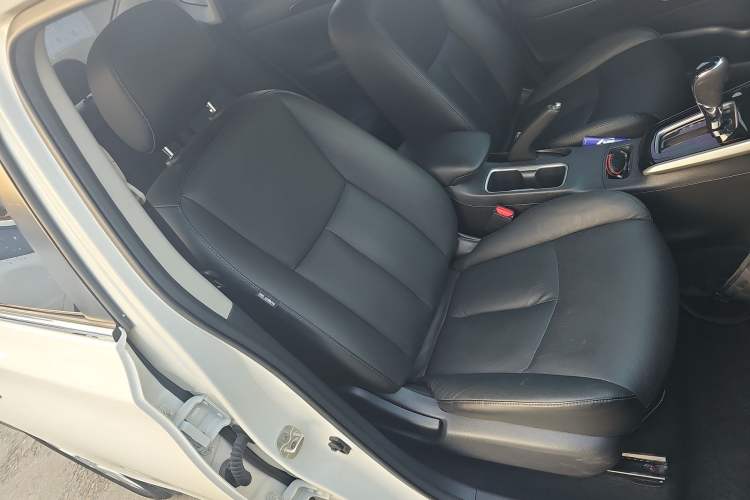 Used Nissan Sylphy 2019 1.6XV CVT Smart Connect Luxury Edition China V Standard
