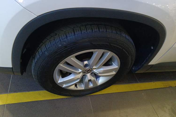 Used Volkswagen Tiguan 2015 1.8TSI Automatic Two-Wheel Drive Trend Edition