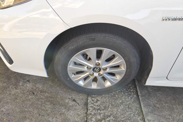 Used Toyota Corolla 2021 Dual-Engine 1.8L E-CVT Pioneer Edition
