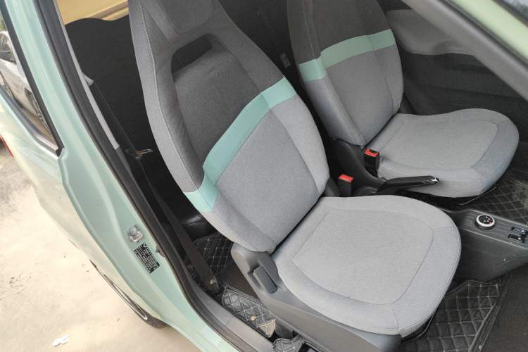 Used Wuling Hongguang MINIEV 2021 Macaron Fashion Edition Lithium-Ion Battery
