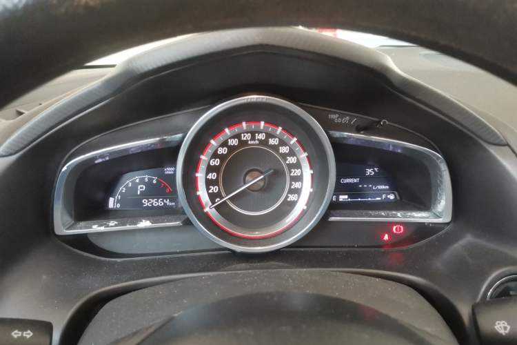 Used Mazda Mazda 3 Axela 2016 Sedan 1.5L Automatic Comfort Model
