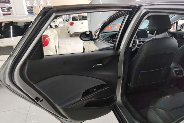 Used Buick Velite 6 2022 Plug-in Hybrid Connected Smart Edition
