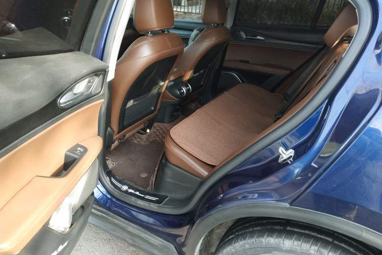 Used Alfa Romeo Stelvio 2017 2.0T 200HP Elite Edition