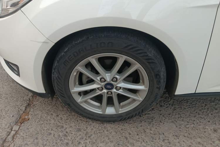 Used Ford Focus 2018 Sedan Classic EcoBoost 180 Automatic Elite Model