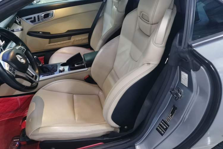 Used Mercedes-Benz SLK-Class 2011 SLK 200 Fashion Model
