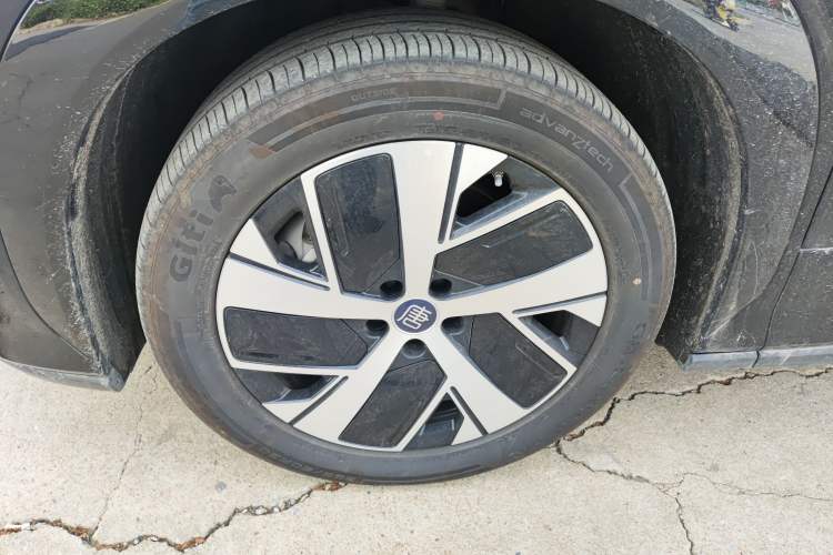 Used BYD Tang L 2025 DM 200KM Four-Wheel Drive LiDAR Flagship Model
