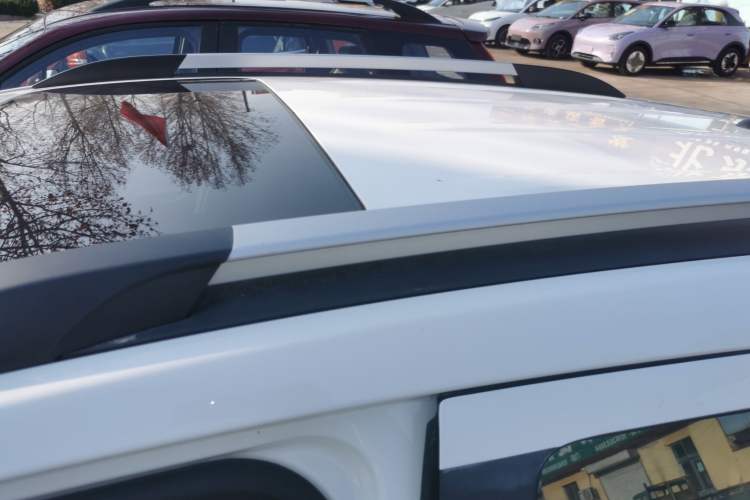 Used Chevrolet Trax 2016 1.4T Automatic Two-Wheel Drive Comfort Version with Sunroof
