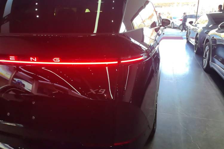 Used XPeng X9 2025 740 Ultra-Long Range Max