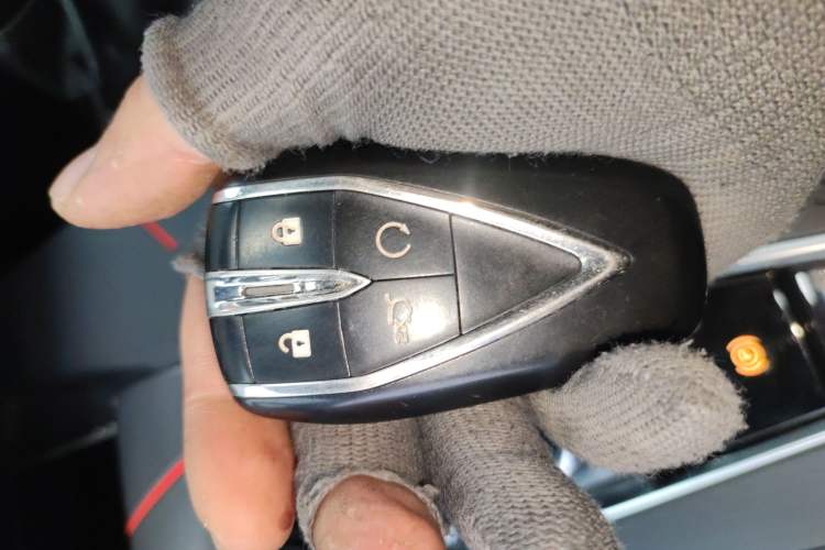 Used Oshan Z6 2022 Blue Whale 1.5T DCT Smart Edition
