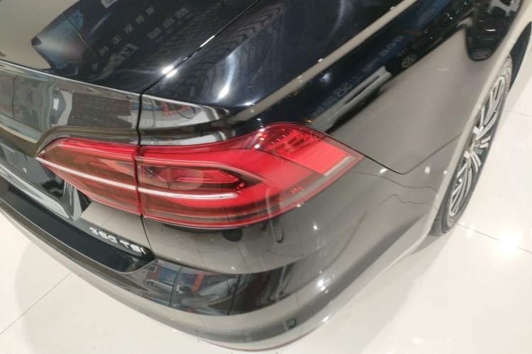 Used Volkswagen Phideon 2021 380TSI Luxury Edition
