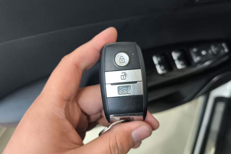 Used Kia KX5 2019 1.6T Automatic Two-Wheel Drive Luxury Edition
