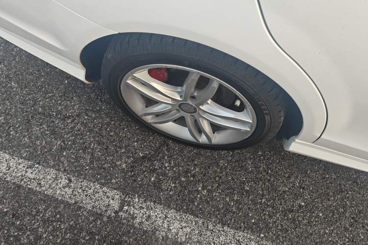 Used Mercedes-Benz C-Class 2013 C 180 Classic Grand Edition
