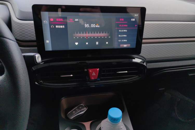 Used SOL E10X 2021 302 km Range Fashion Edition 30.2 kWh
