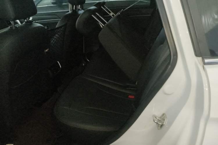 Used Haval M6 2019 1.5T DCT Two-Wheel Drive Value Edition China VI Standard
