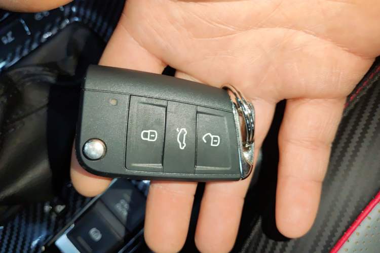 Used Volkswagen Tiguan L 2022 330TSI Automatic Two-Wheel Drive R-Line Flagship Edition
