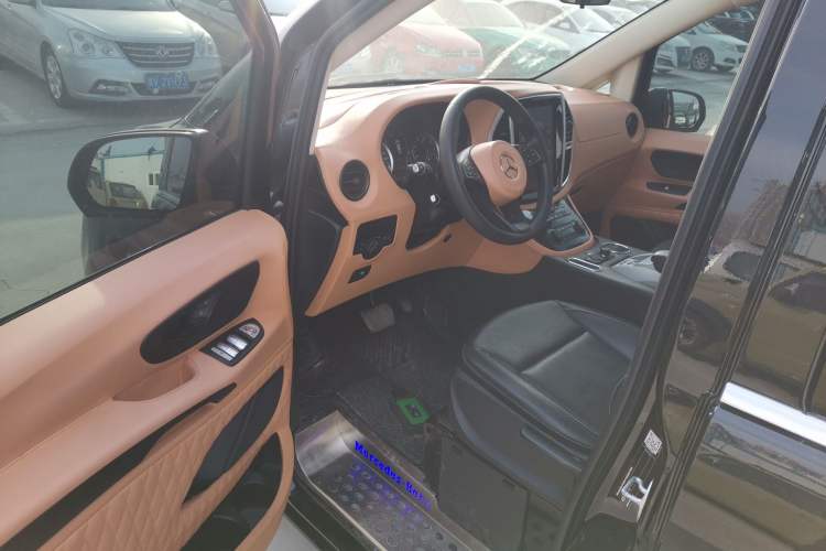 Used Mercedes-Benz Vito 2020 2.0T Elite Version 7 Seats
