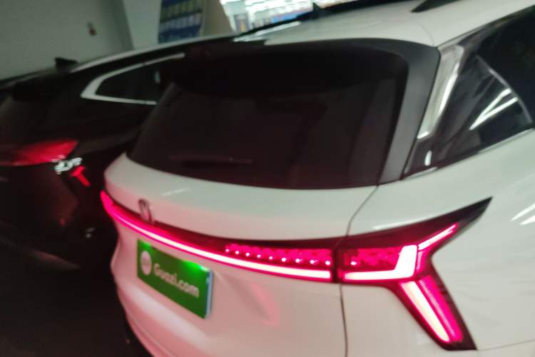 Used Changan CS75 PLUS 2023 3rd Generation 1.5T Automatic Prestige Model
