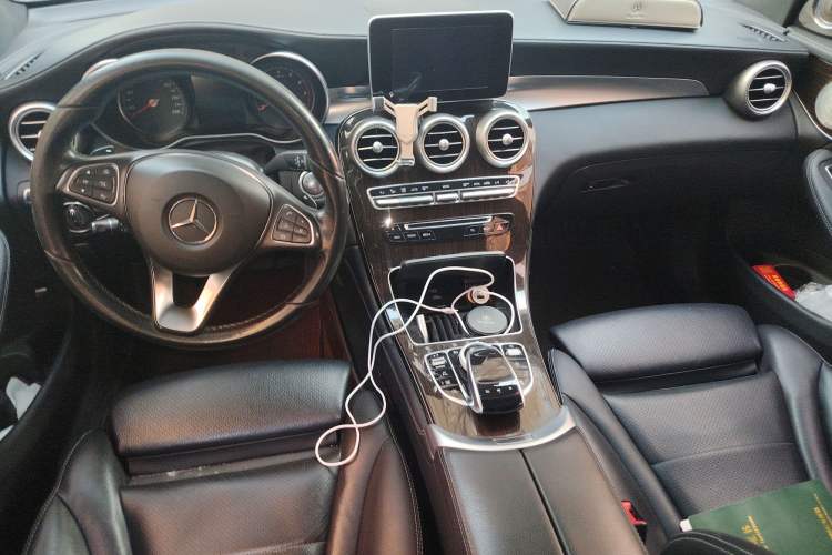 Used Mercedes-Benz GLC 2017 GLC 260 4MATIC Dynamic Edition