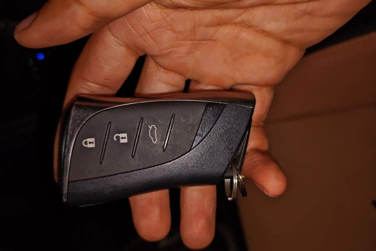 Used Lexus ES 2023 200 Excellence Edition
