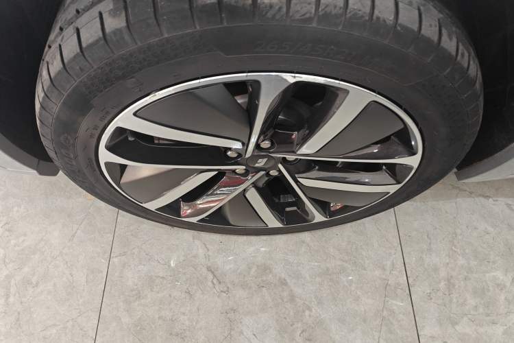 Used Li Auto L9 2022 Max model