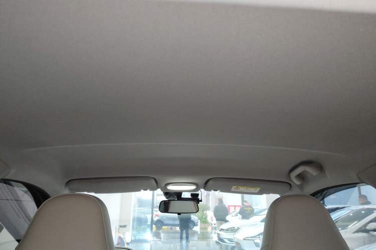 Used Chery Little Ant 2024 Refreshed Version Youth Edition 321 km Beloved Edition 29.23 kWh
