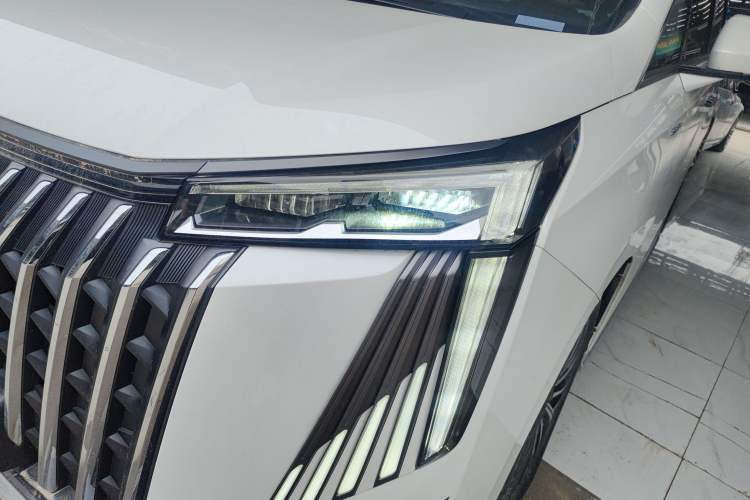 Used GAC Trumpchi M8 2024 Master Series 400T Prestige Edition
