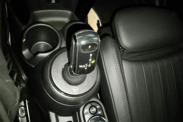 Used MINI MINI 2023 Second Facelift 2.0T COOPER S CABRIO Artist
