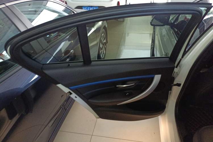 Used BMW 3 Series 2018 320i M Sport Package
