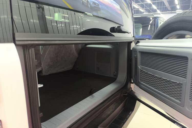 Used  BJ40 Electric Drive 2025 Standard Edition
