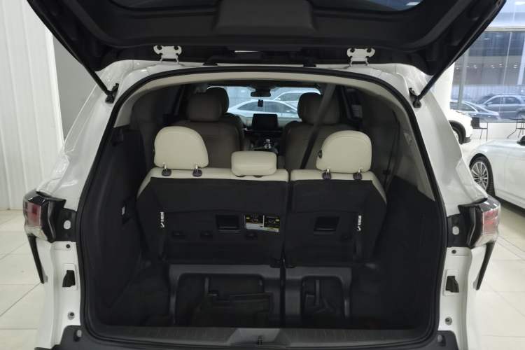 Used Toyota Sienna 2023 2.5L Hybrid Comfort Edition
