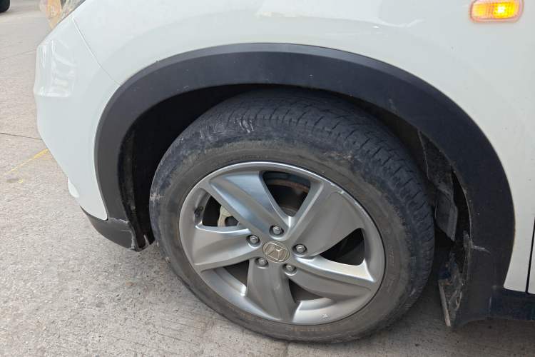 Used Honda Vezel 2020 1.5L CVT Elite Edition
