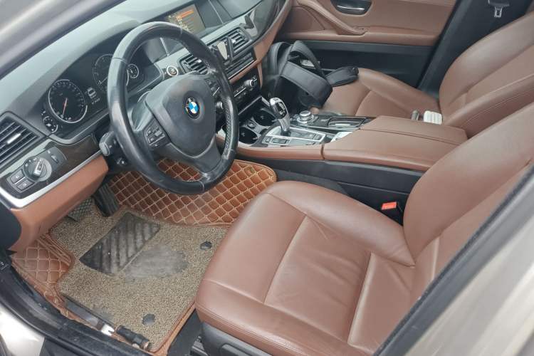 Used BMW 5 Series 2017 525Li Leading Model
