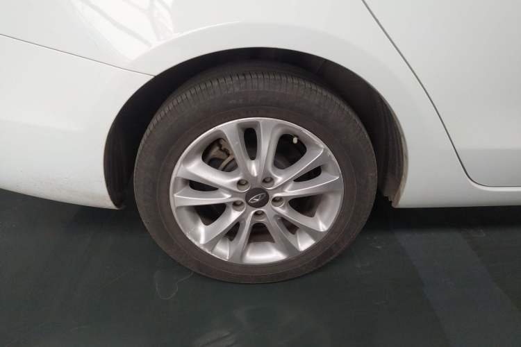 Used Chery Arrizo 7 2015 1.6L Manual ZhiShang Edition
