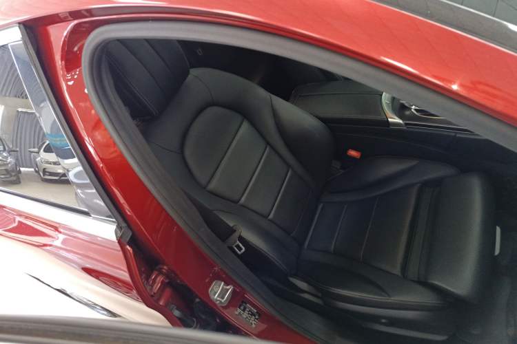 Used Mercedes-Benz C-Class 2017 Facelift C 200 L Sport Edition