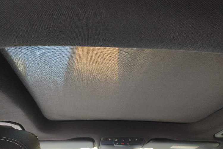 Used Mercedes-Benz GLC 2017 GLC 260 4MATIC Luxury Model
