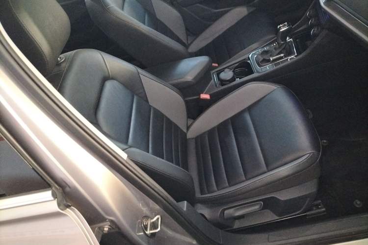 Used Volkswagen Sagitar 2020 280TSI DSG Comfort Version China VI Standard
