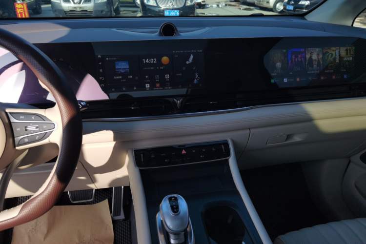 Used VOYAH Dream 2022 Low-Carbon Edition Dream+ Smart Enjoyment Package