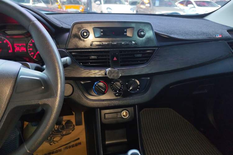 Used Baojun 310W 2017 1.2L Manual Value Edition China V
