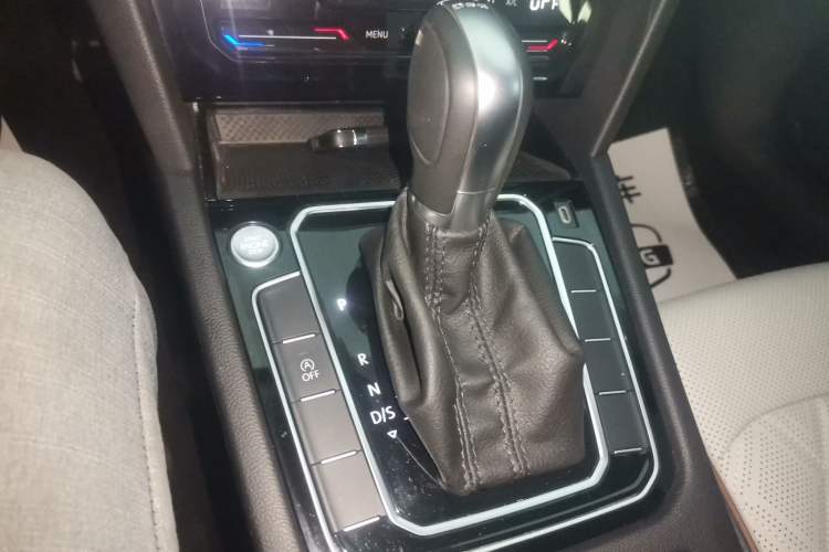 Used Volkswagen Magotan 2023 2 Million Units Commemorative Edition 330TSI DSG Luxury Version
