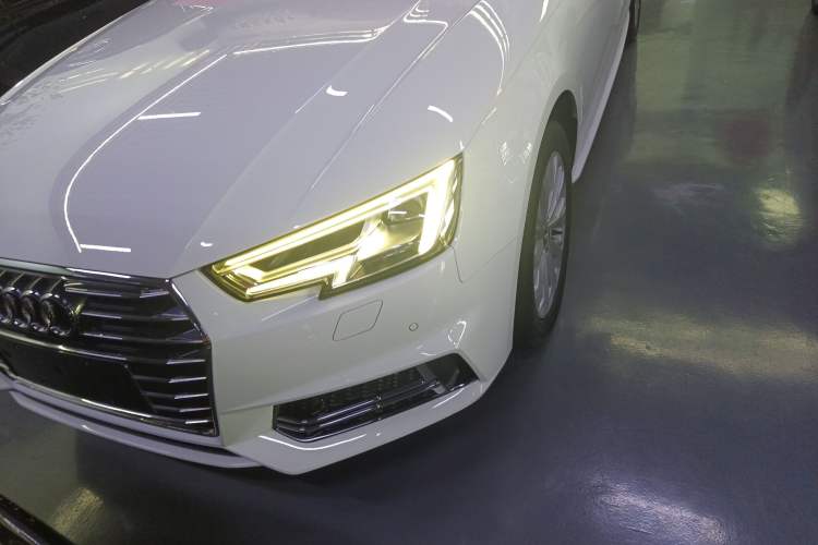 Used Audi A4L 2019 40 TFSI Ambition China VI
