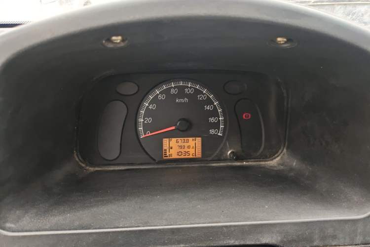 Used Wuling Zhiguang 2015 1.2L Practical LS-I Model