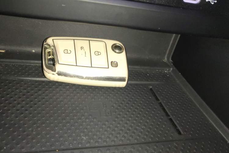 Used Volkswagen Tayron 2023 330TSI Two-Wheel-Drive Luxury Plus Advanced Version
