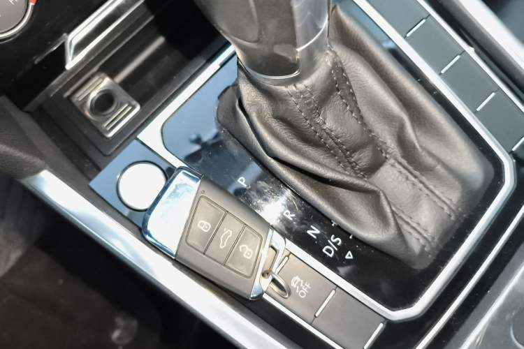 Used Volkswagen Magotan 2018 330TSI DSG Advanced Model
