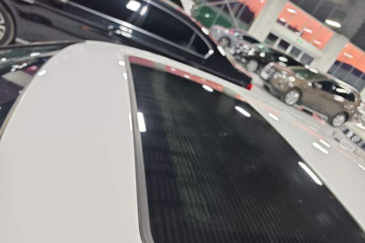 Used BMW 3 Series 2015 320Li Luxury Edition Fashion Model
