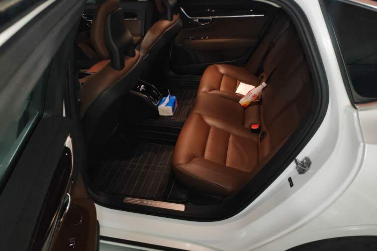 Used Volvo S90 2017 T4 Zhiyuan Edition