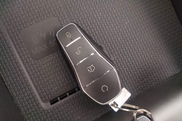 Used BYD Yuan UP 2025 Intelligent Driving Version 401 km Beyond-Range Edition
