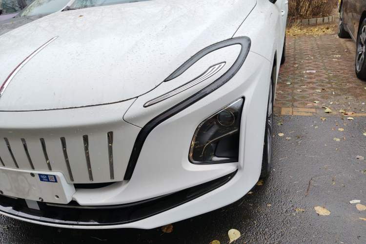 Used Hongqi E-QM5 2023 620km PLUS
