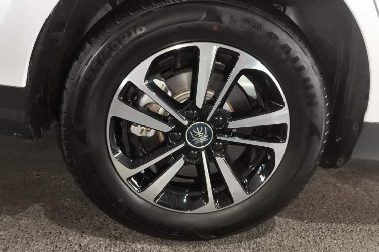 Used BYD Qin PLUS 2025 DM-i Smart Drive 55KM Beyond Model
