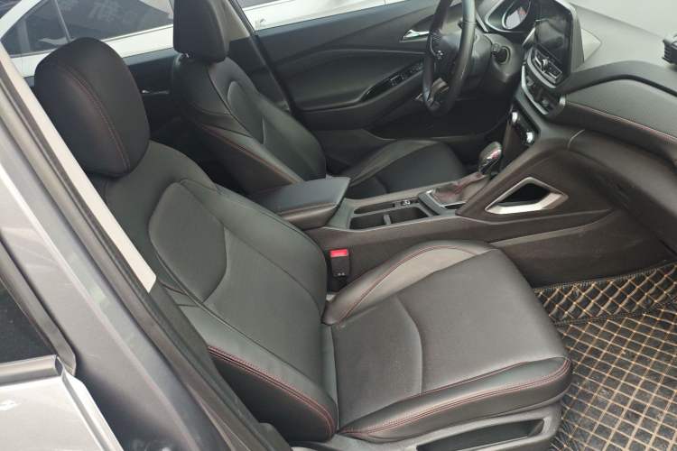 Used Chevrolet Orlando 2019 Redline 530T Automatic Enjoyment Version (5+2 Seating) China VI
